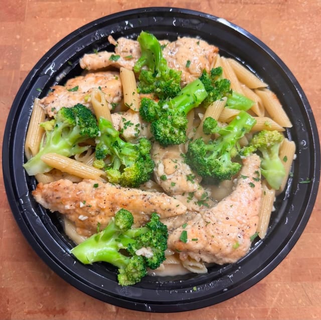 Chicken Broccoli Penne Pasta.